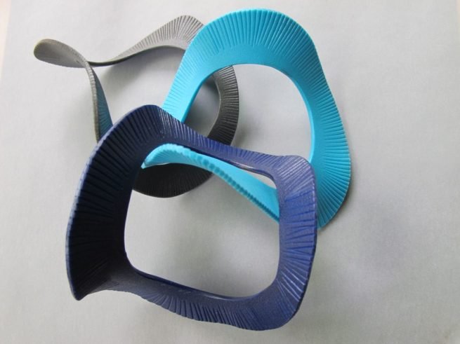2 to form bangles 1, by Szilvia György