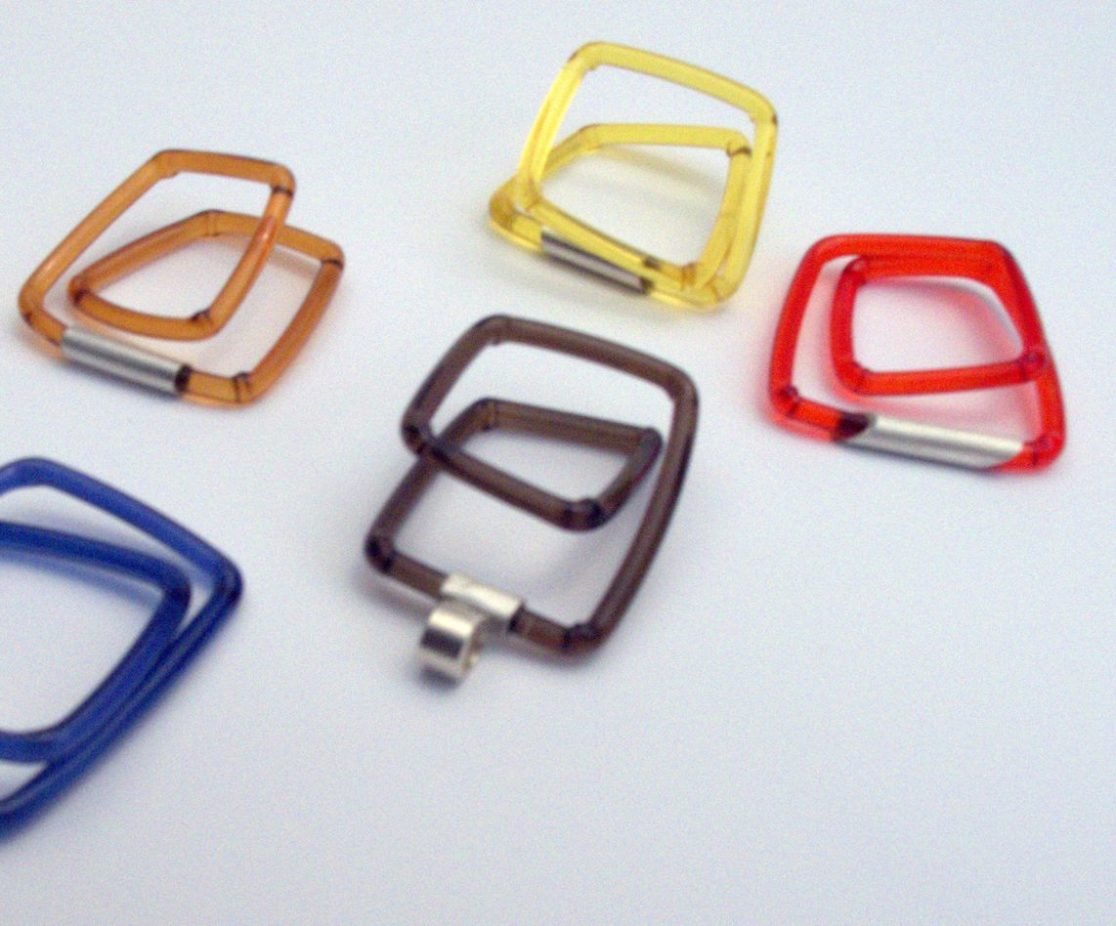 8 corners, rings by Szilvia György